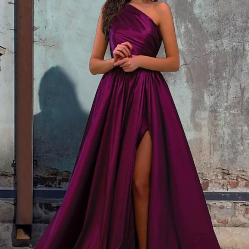 Long formal ball gown dress